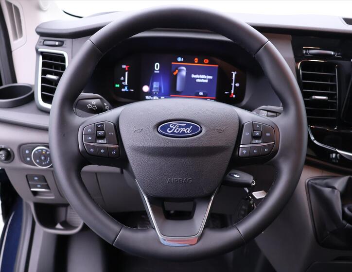 Ford Transit 18