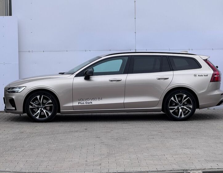 Volvo V60 4
