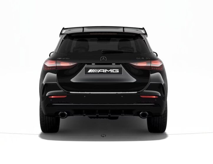 Mercedes-Benz GLA 5