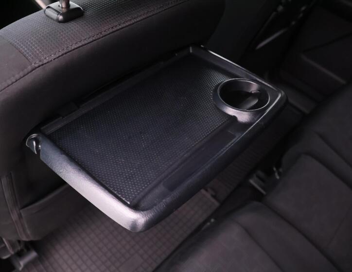 Mazda 5 26