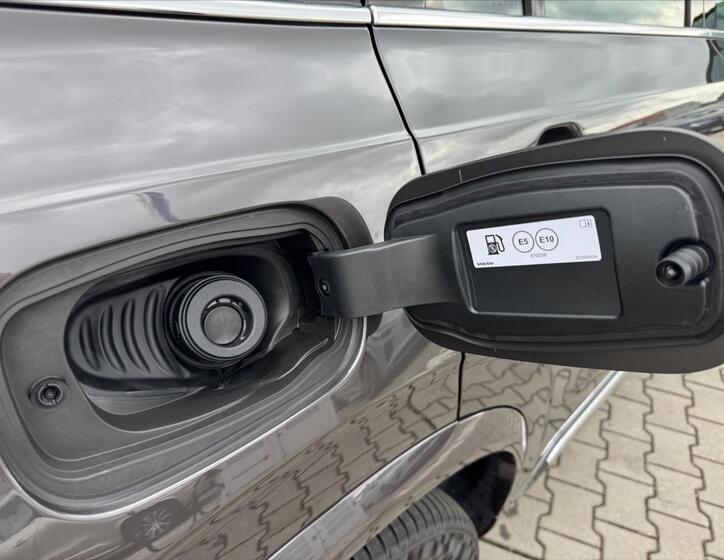 Volvo XC90 15