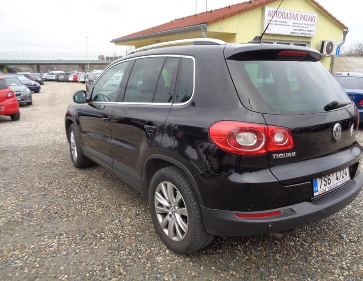 Volkswagen Tiguan 7