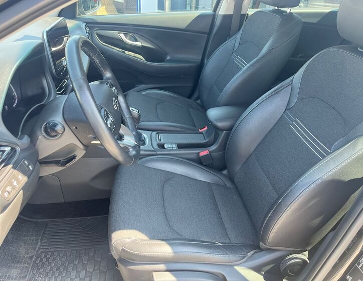 Hyundai i30 11