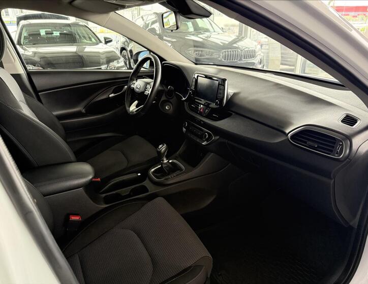 Hyundai i30 9