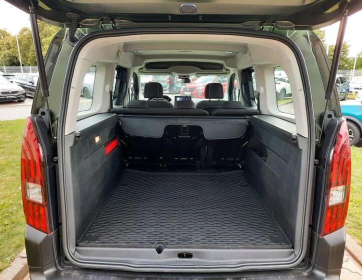 Peugeot Rifter 5