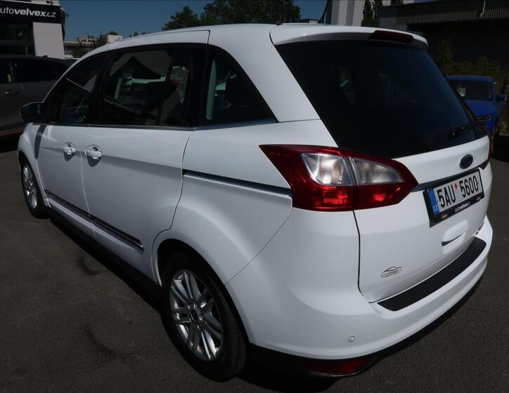 Ford Grand C-MAX 4