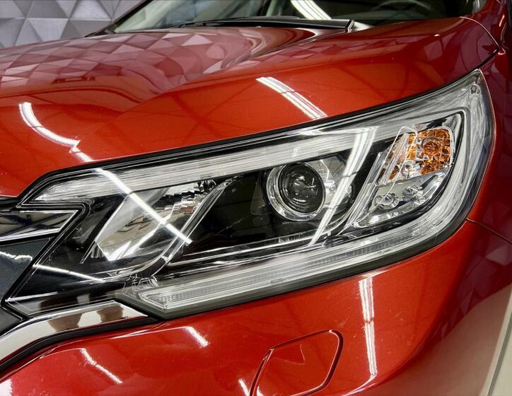 Honda CR-V 8