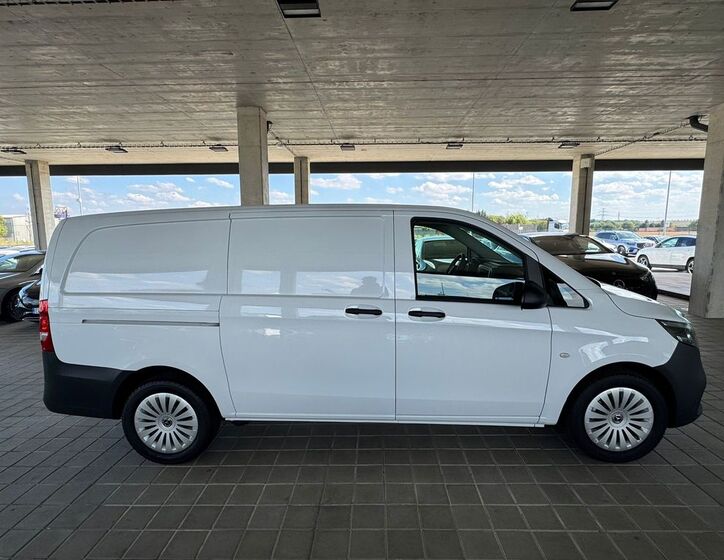 Mercedes-Benz Vito 4