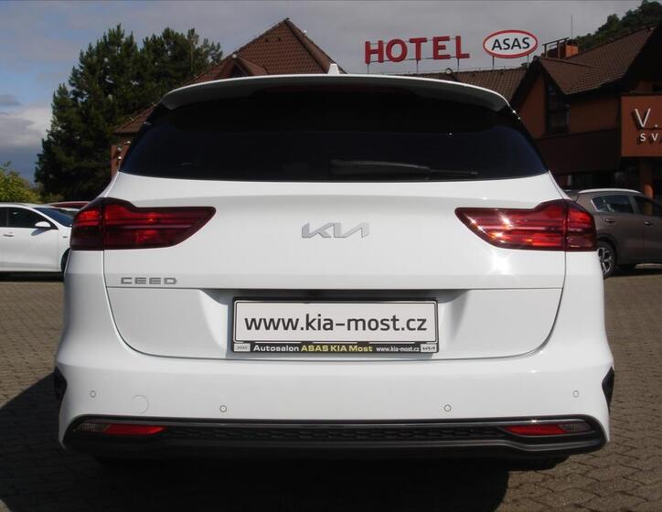KIA Ceed 8