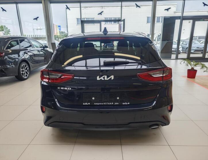 KIA Ceed 4
