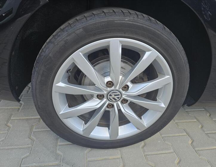 Volkswagen Golf 28