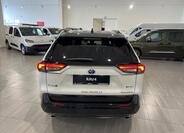 Toyota RAV4 6