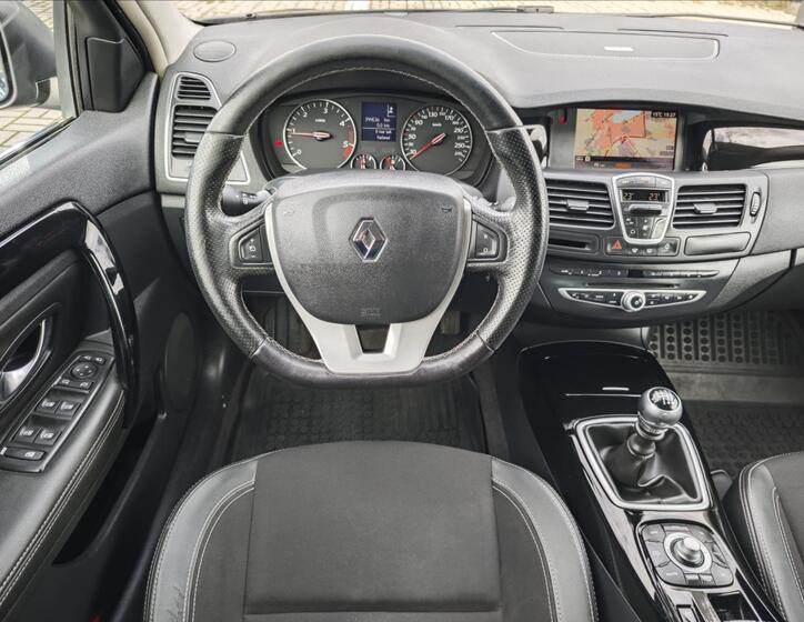 Renault Laguna 16