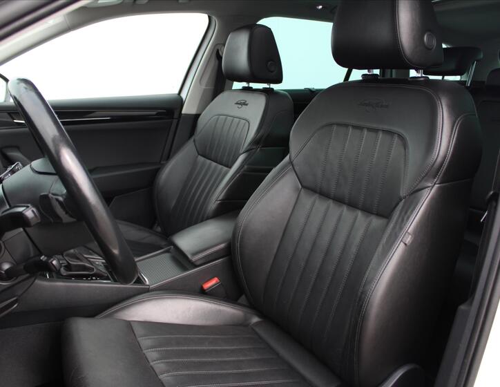 Škoda Superb 10