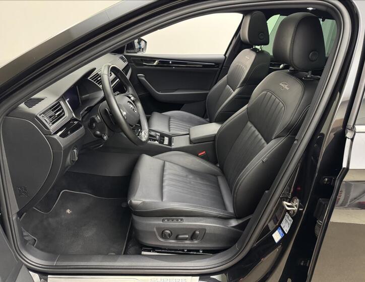 Škoda Superb 43