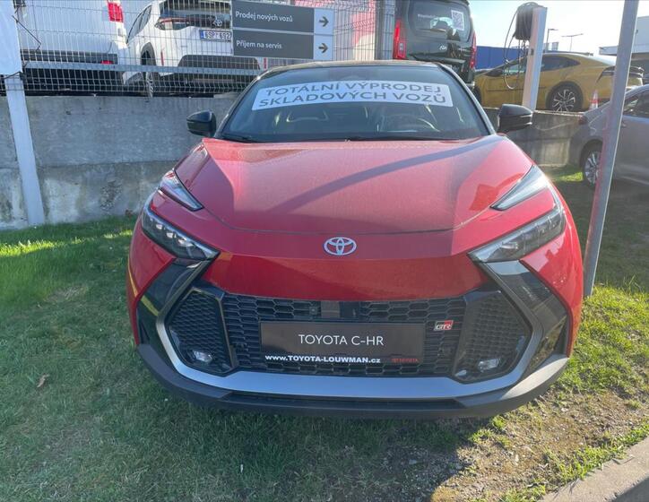 Toyota C-HR 5