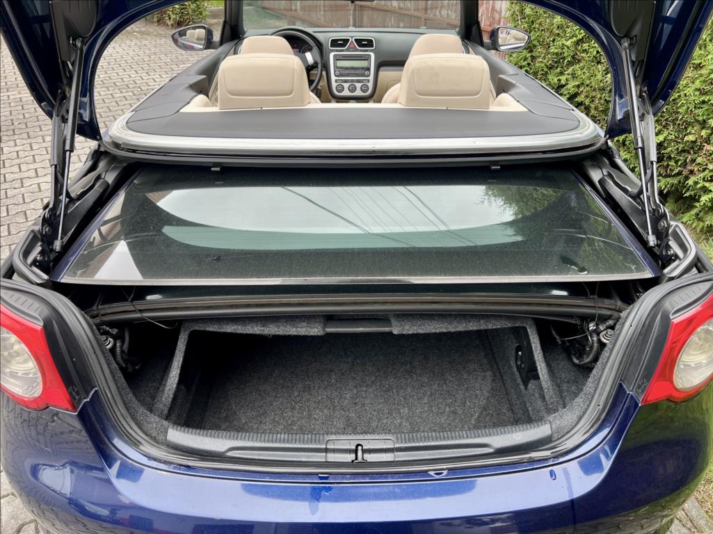 Volkswagen EOS