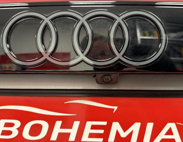 Audi Q8 34