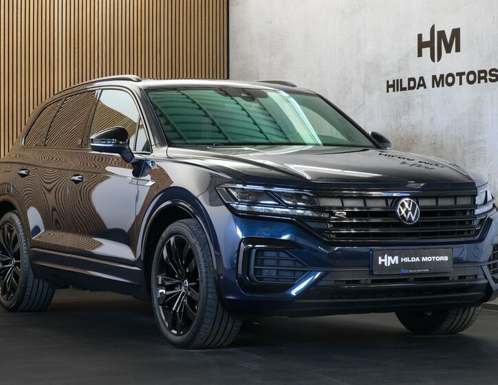 Volkswagen Touareg 1