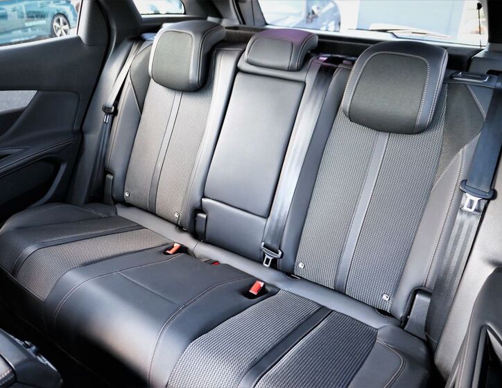 Peugeot 3008 6