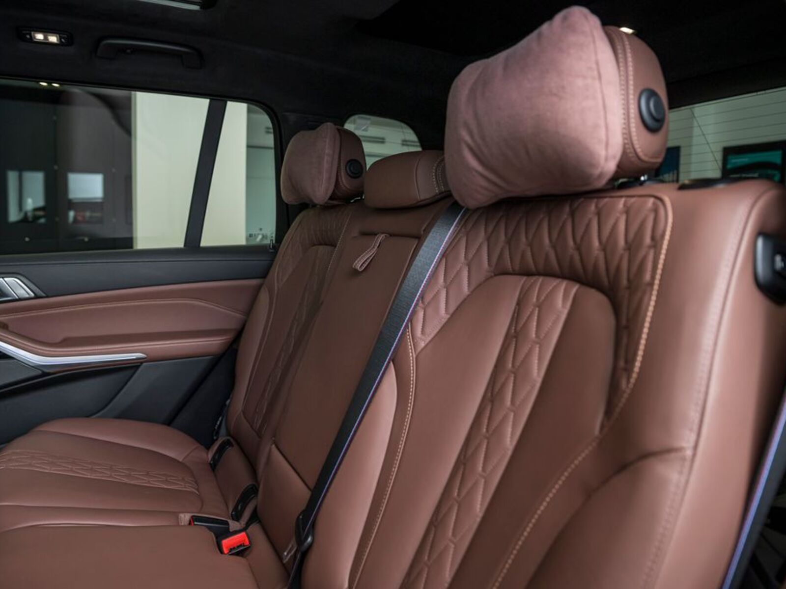 BMW X7 8