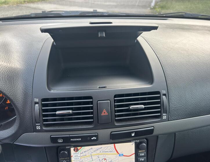 Toyota Avensis 63