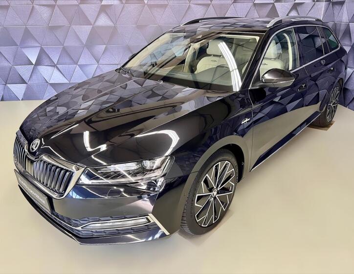 Škoda Superb 1