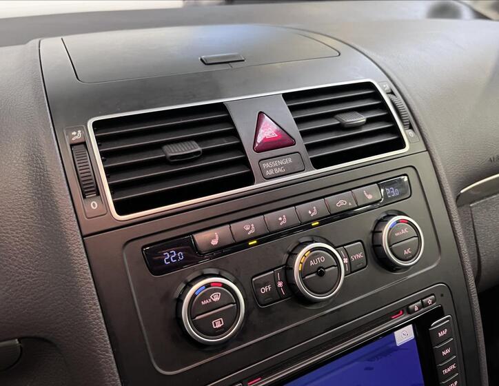 Volkswagen Touran 9