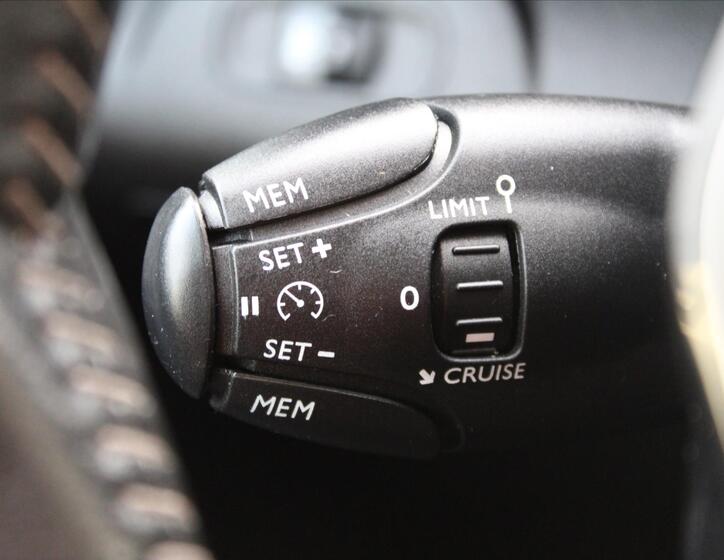 Peugeot Rifter 15