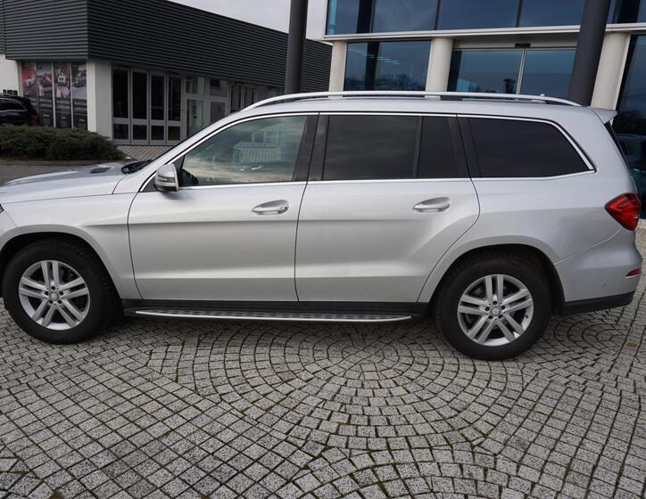 Mercedes-Benz GLS 7
