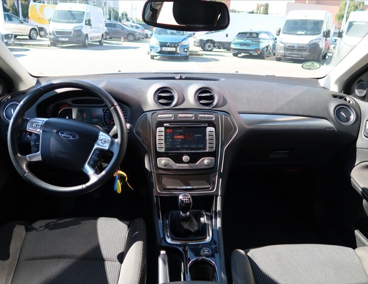 Ford Mondeo 12