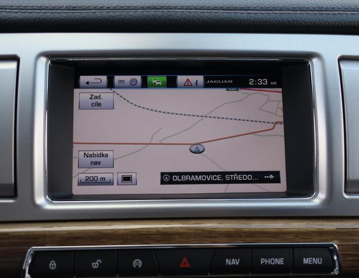 Jaguar XF 27
