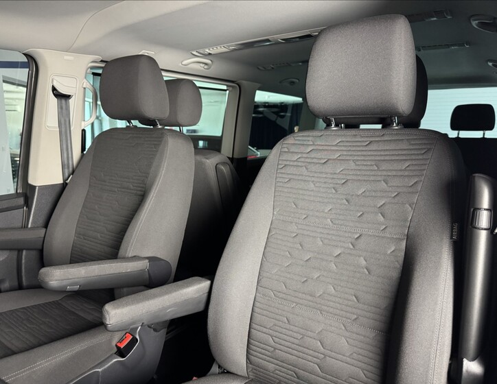 Volkswagen Multivan 25