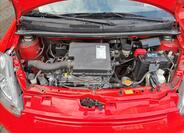 Daihatsu Sirion 38