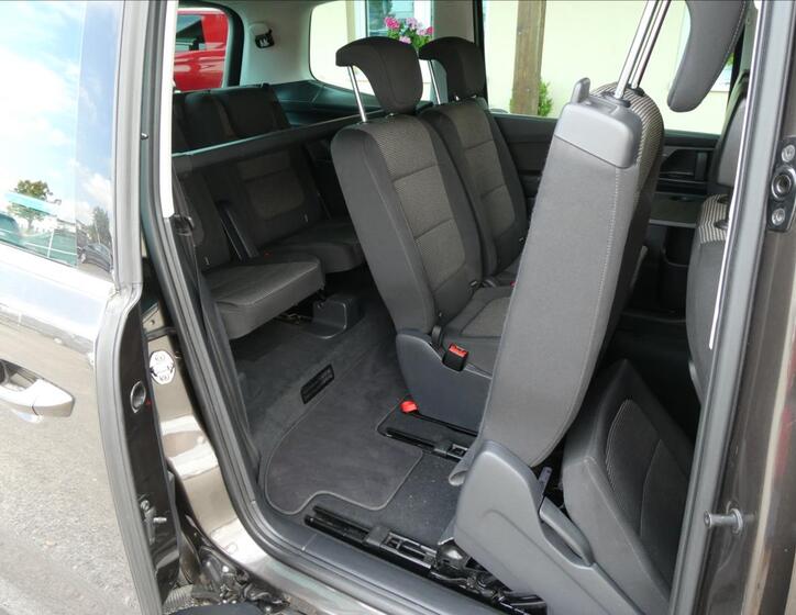 Volkswagen Sharan 19