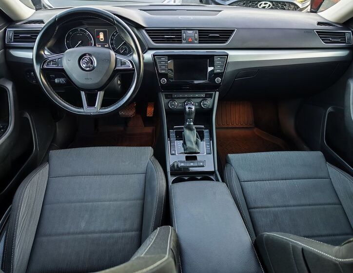 Škoda Superb 13