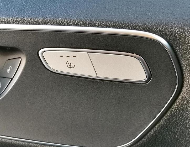 Mercedes-Benz Vito 18