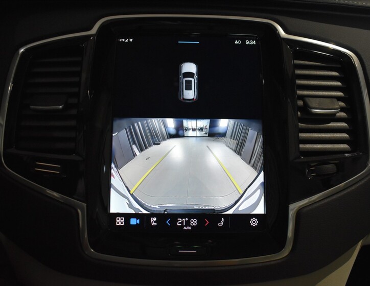 Volvo XC90 23