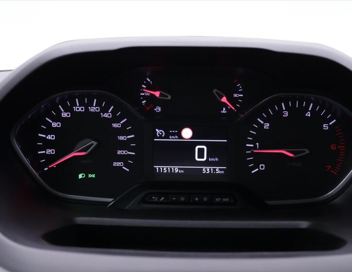 Peugeot Rifter 17