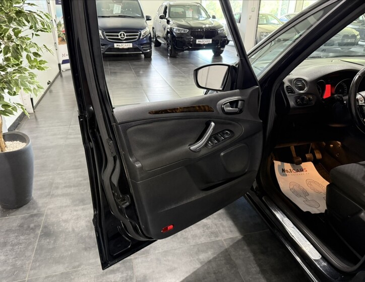 Ford Galaxy 6