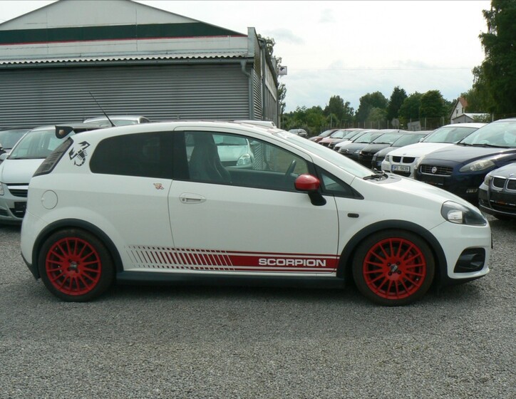 Fiat Grande Punto 7