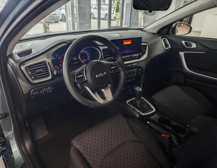 KIA Ceed 10