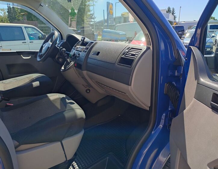 Volkswagen Transporter 12