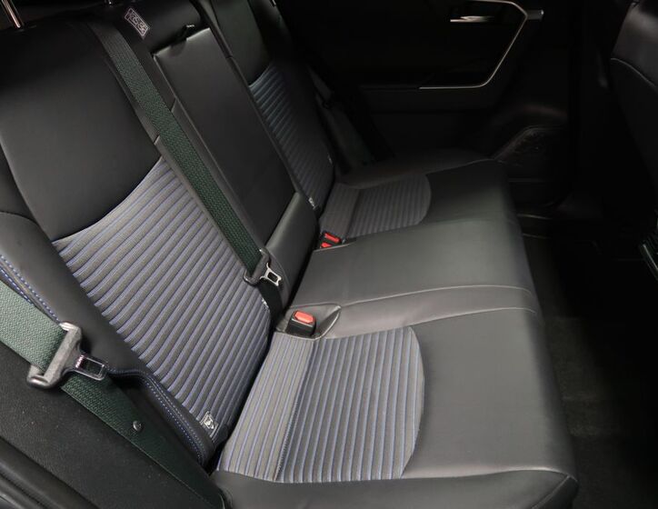 Toyota RAV4 12