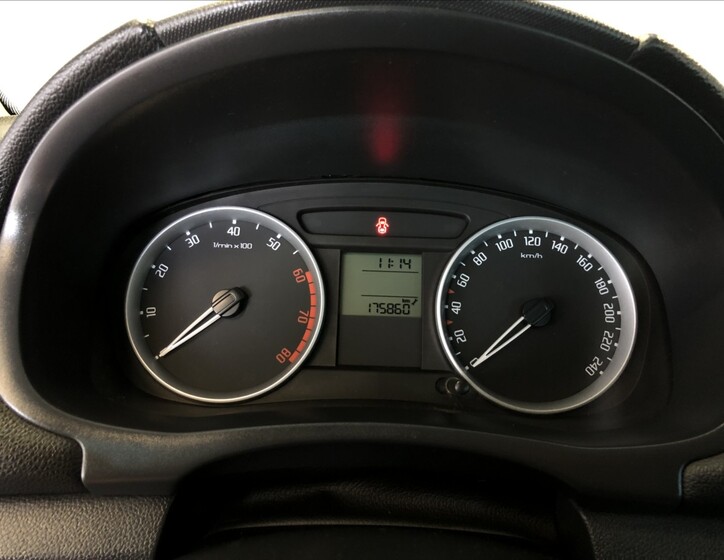 Škoda Roomster 19