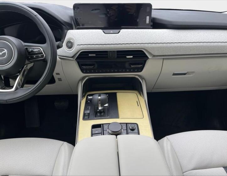 Mazda CX-80 11