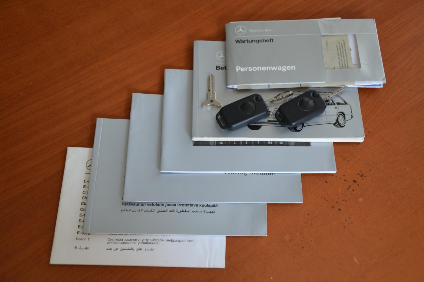 Mercedes-Benz 124