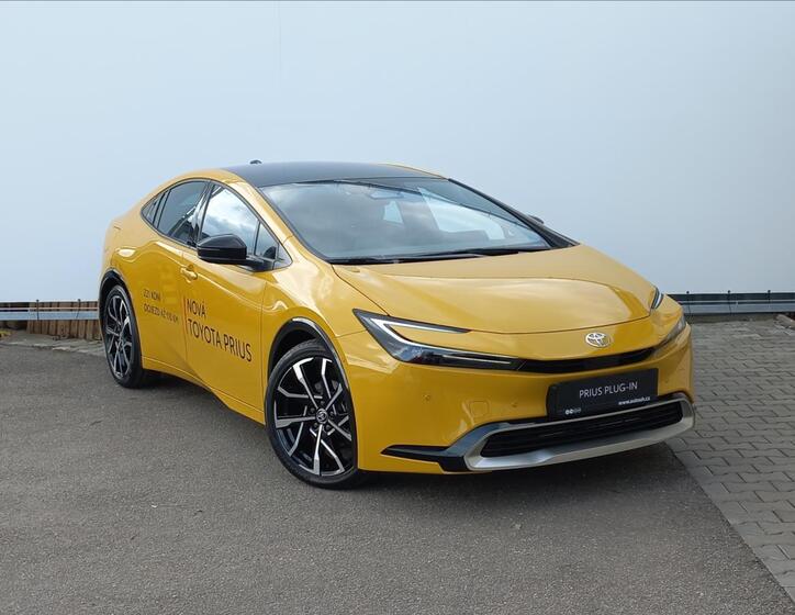 Toyota Prius 4