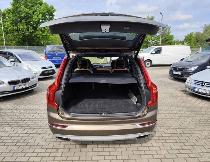 Volvo XC90 35