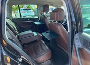Volkswagen Tiguan 9